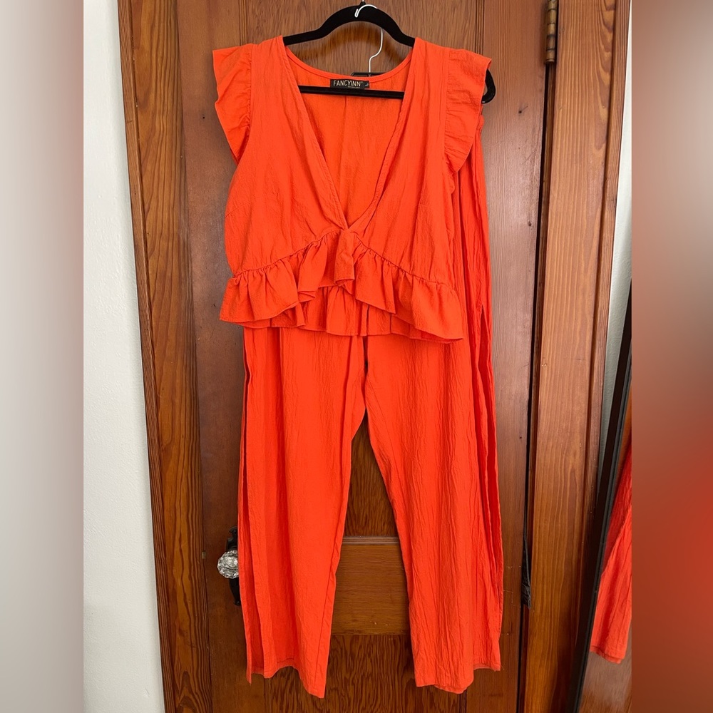 Crop Top & Pants 2 Piece Set